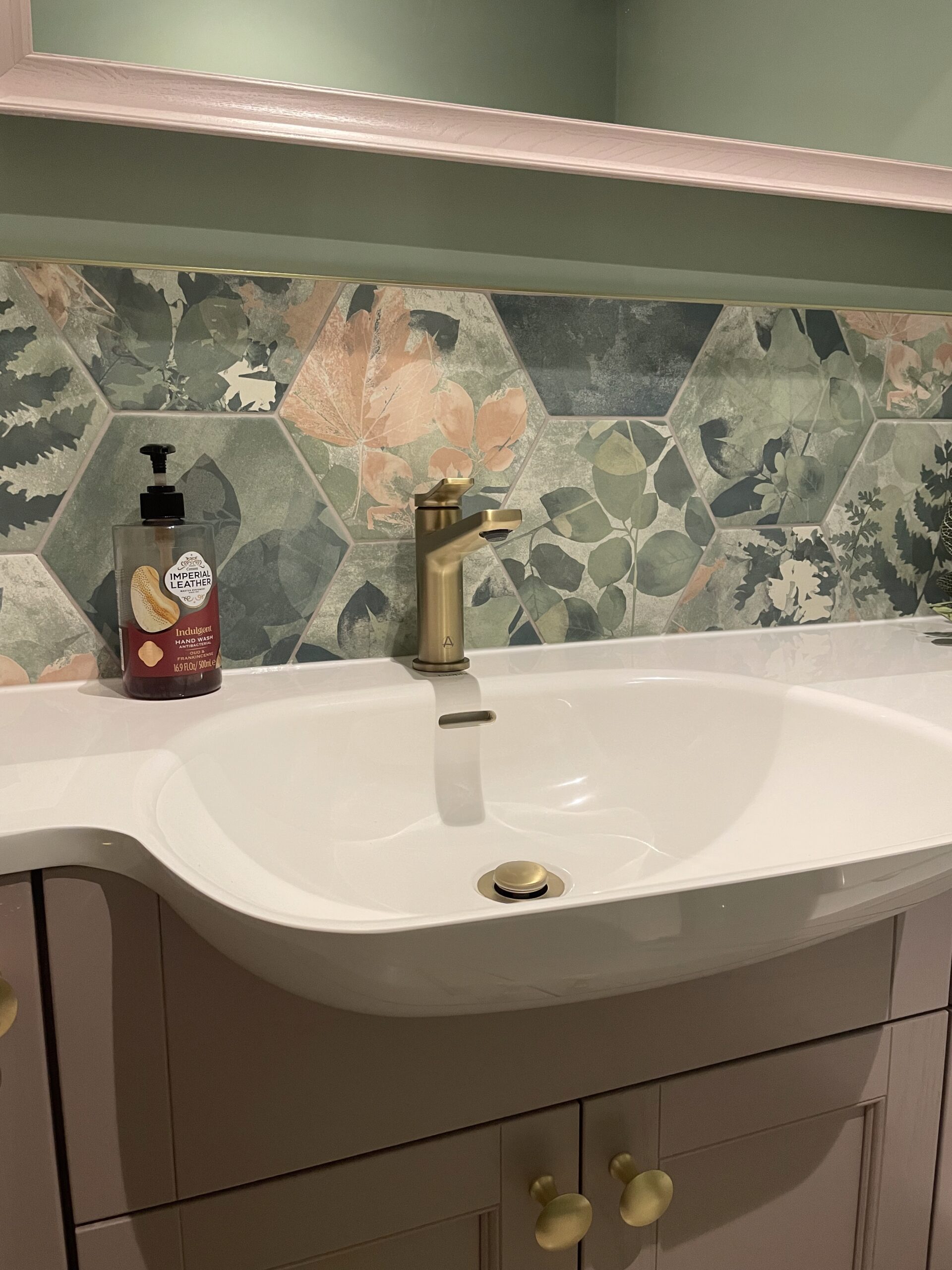 20251022_115303240_iOS