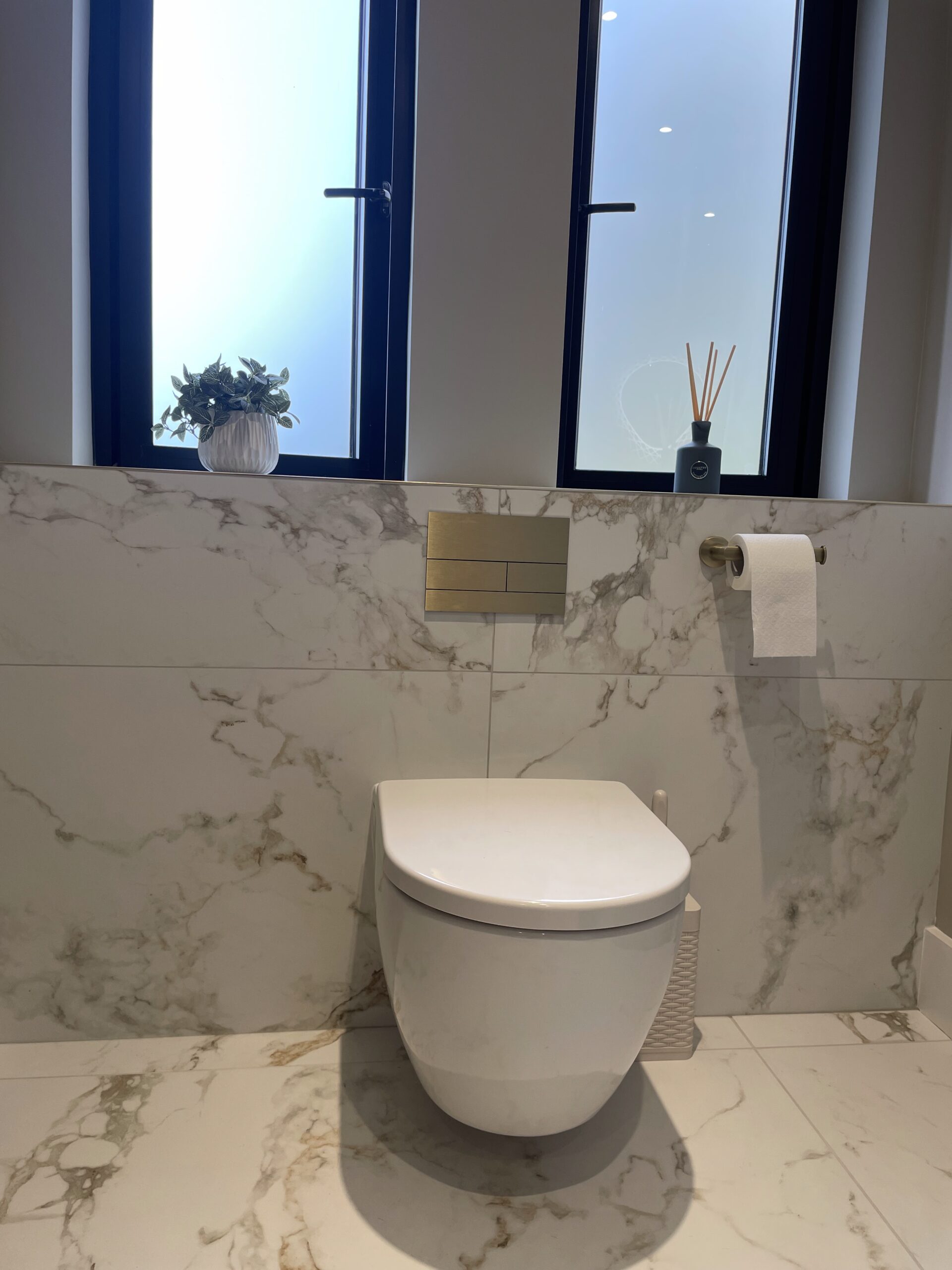 20251022_120049613_iOS