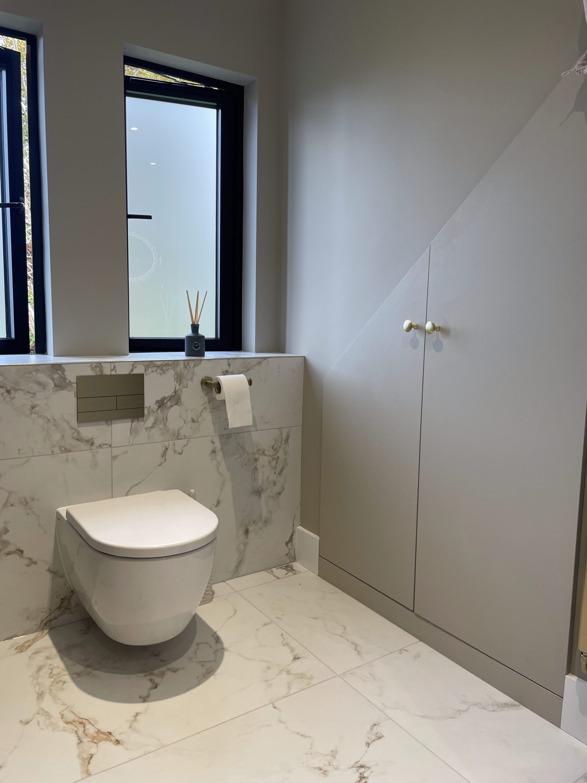 20251022_120055988_iOS