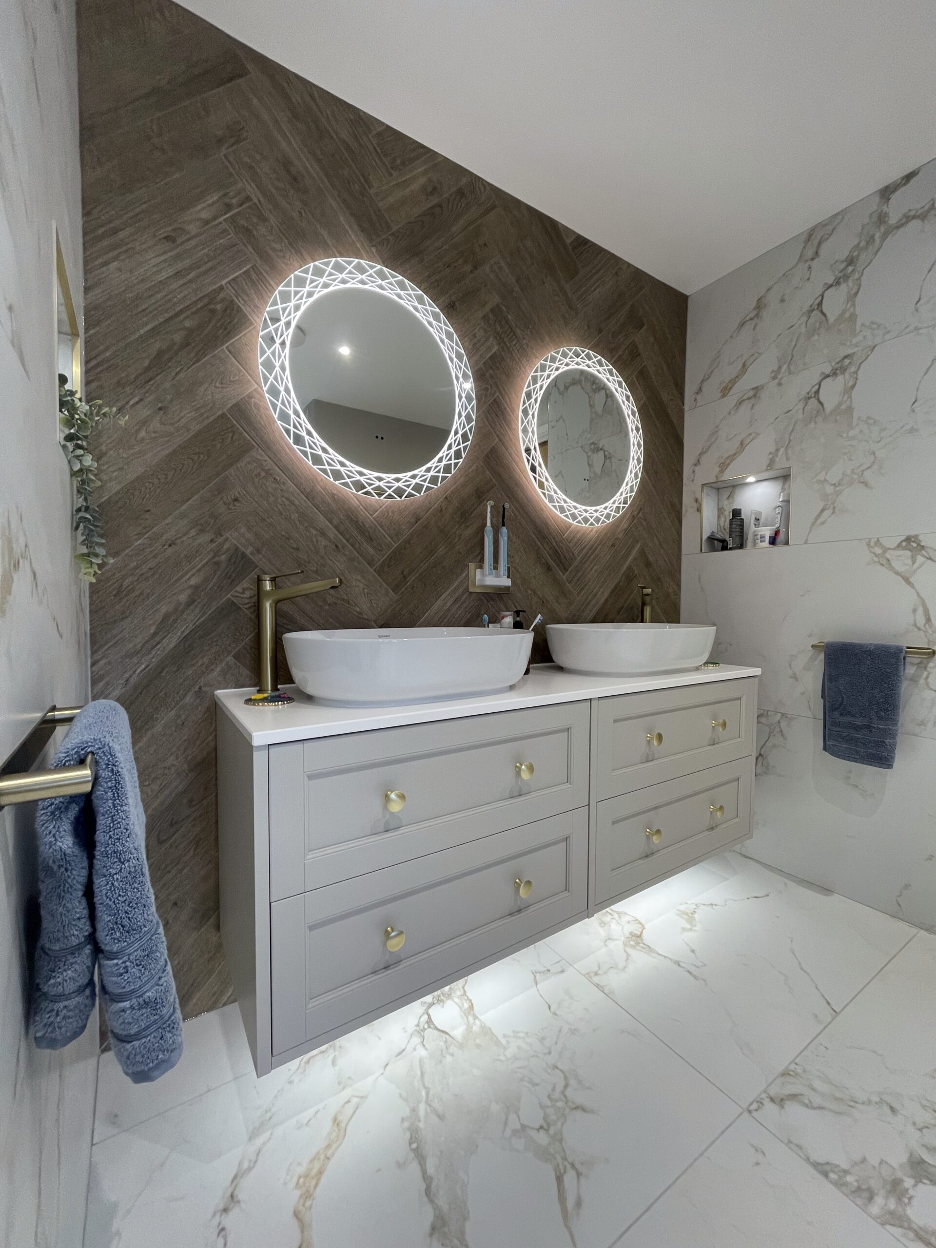 20251022_120218830_iOS